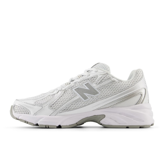 New Balance 740